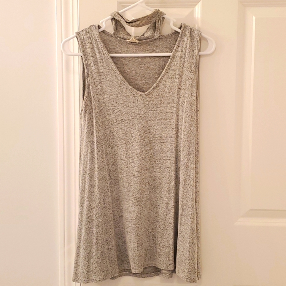 Sexy flowy Grey choker tank size small